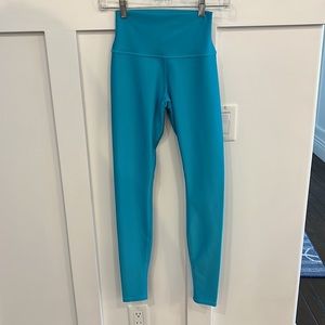 ALO leggings in Size XS